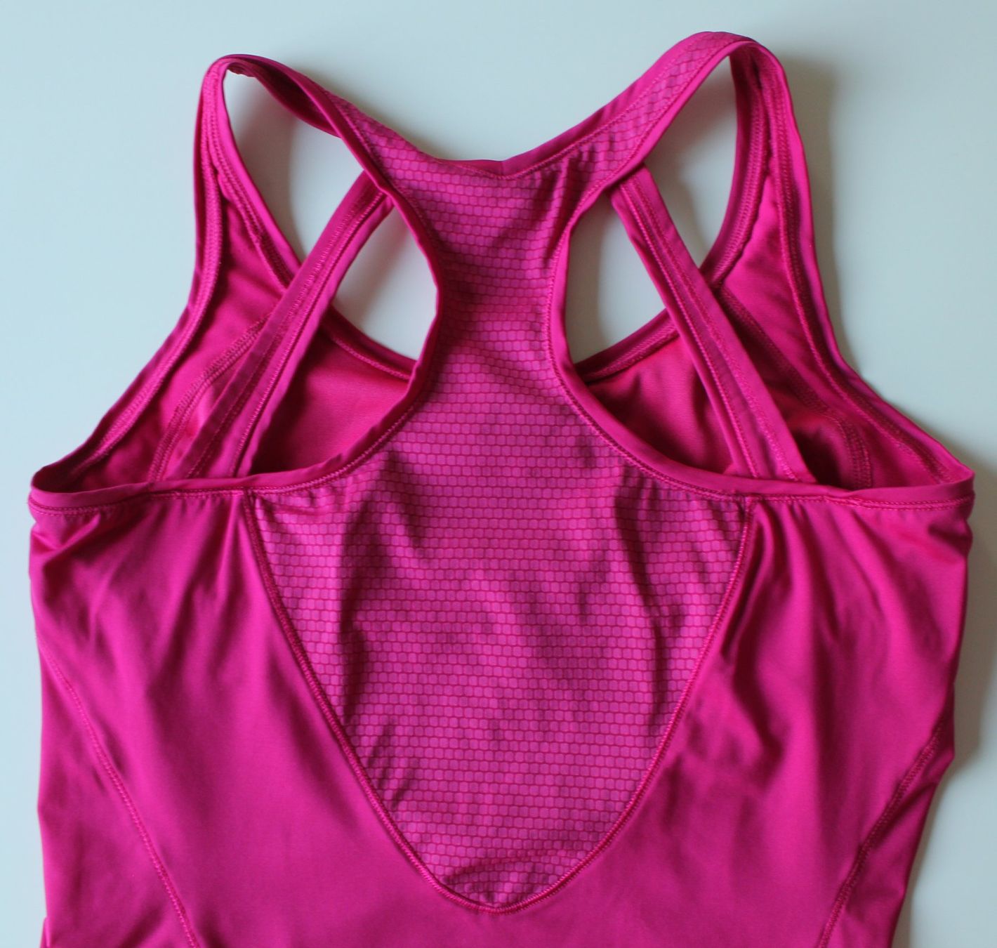 Adidas Tops: Débardeur Adidas rose t. env. M – Gebraucht aus Peseux von Gilloss 4