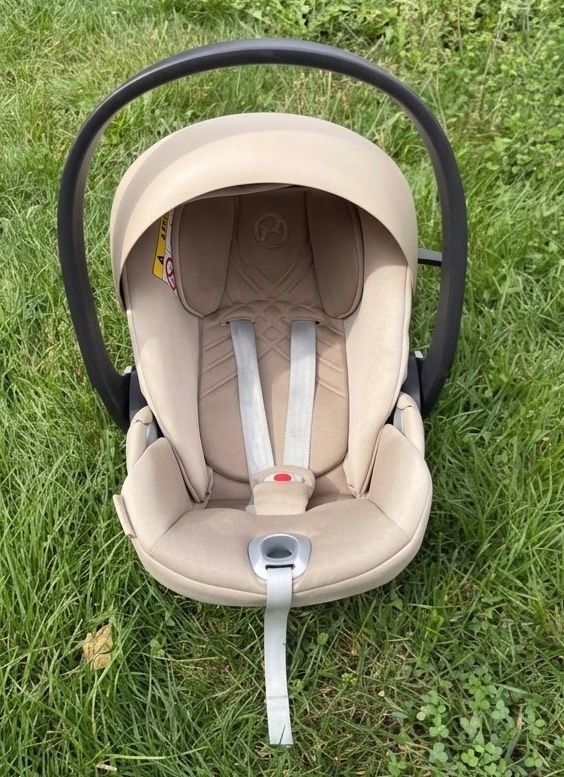 Cybex Sièges auto: Siège cybex cloud T I size plus beige – D'occasion à Evionnaz par kat_nv9f