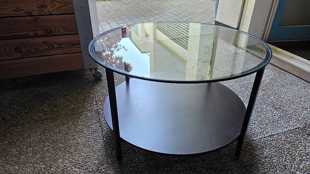 Bicchieri: Glastisch schwarz - Durchmesser 75cm – Usato da Oberuzwil venduto da jan_89f7