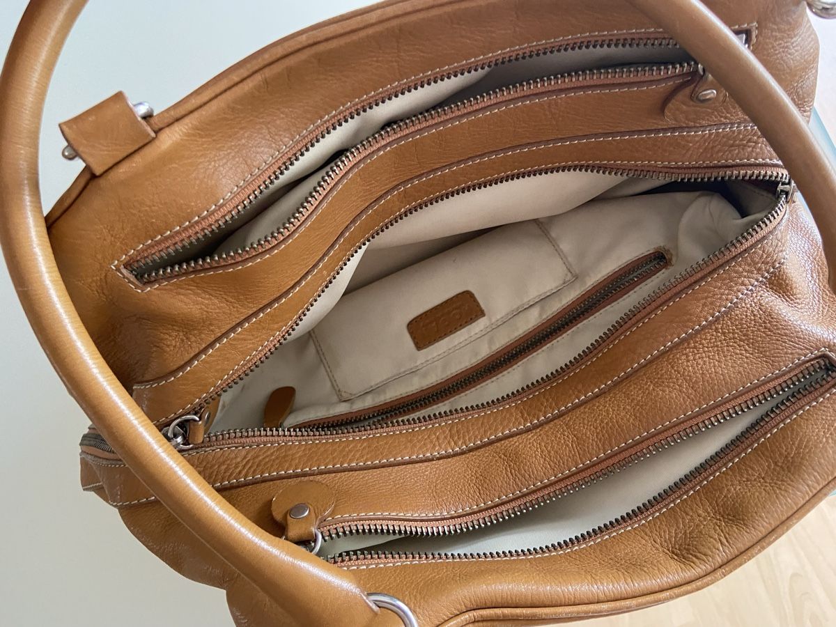 Hogan Sacs femmes: Tasche Hogan Leder – D'occasion à Suhr par cic_9zwq 3