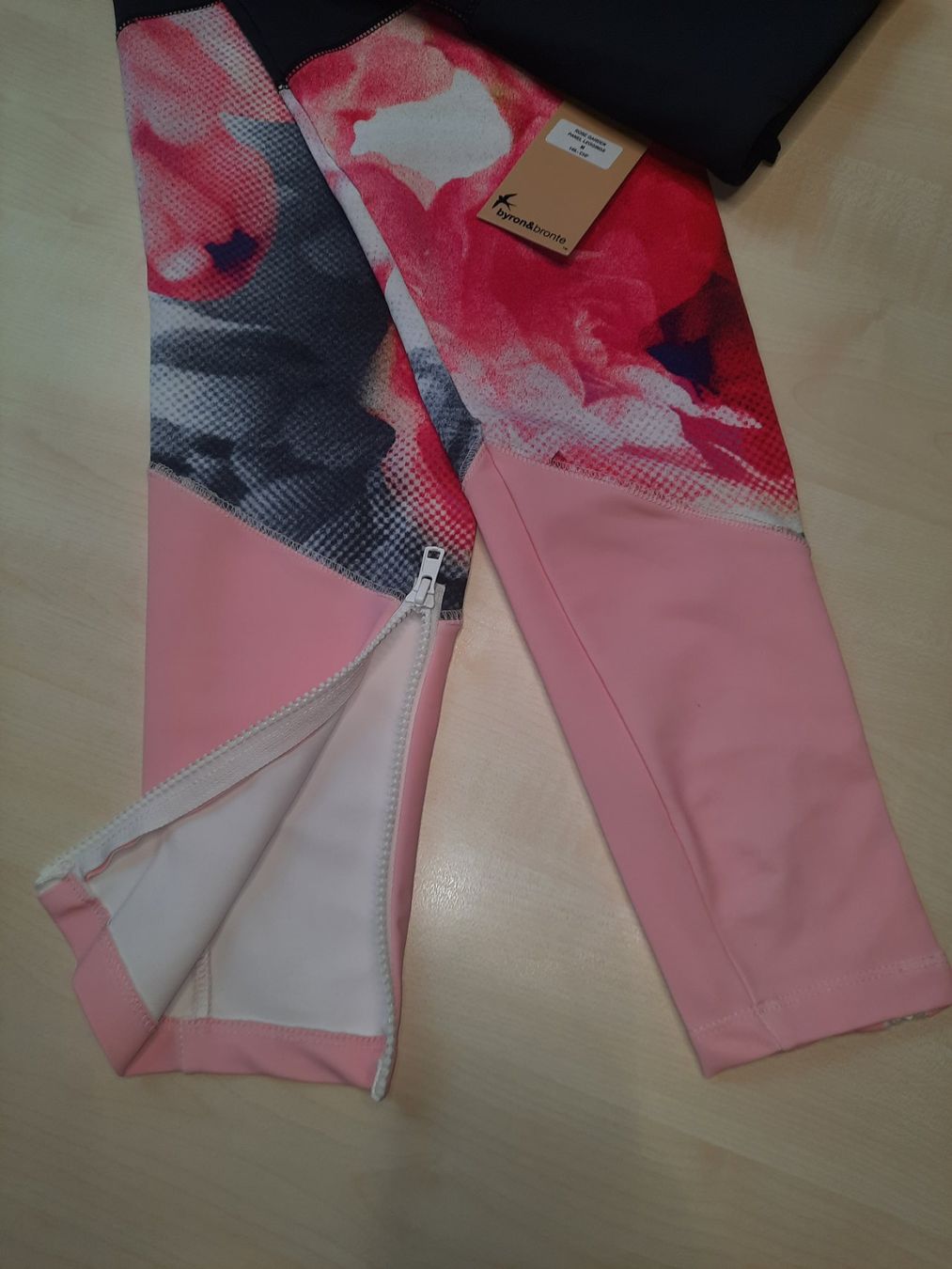 Leggings: Yogahose / Sporthose – Nuovo (secondo la descrizione) da Zürich venduto da ONVA-RE-USE 1