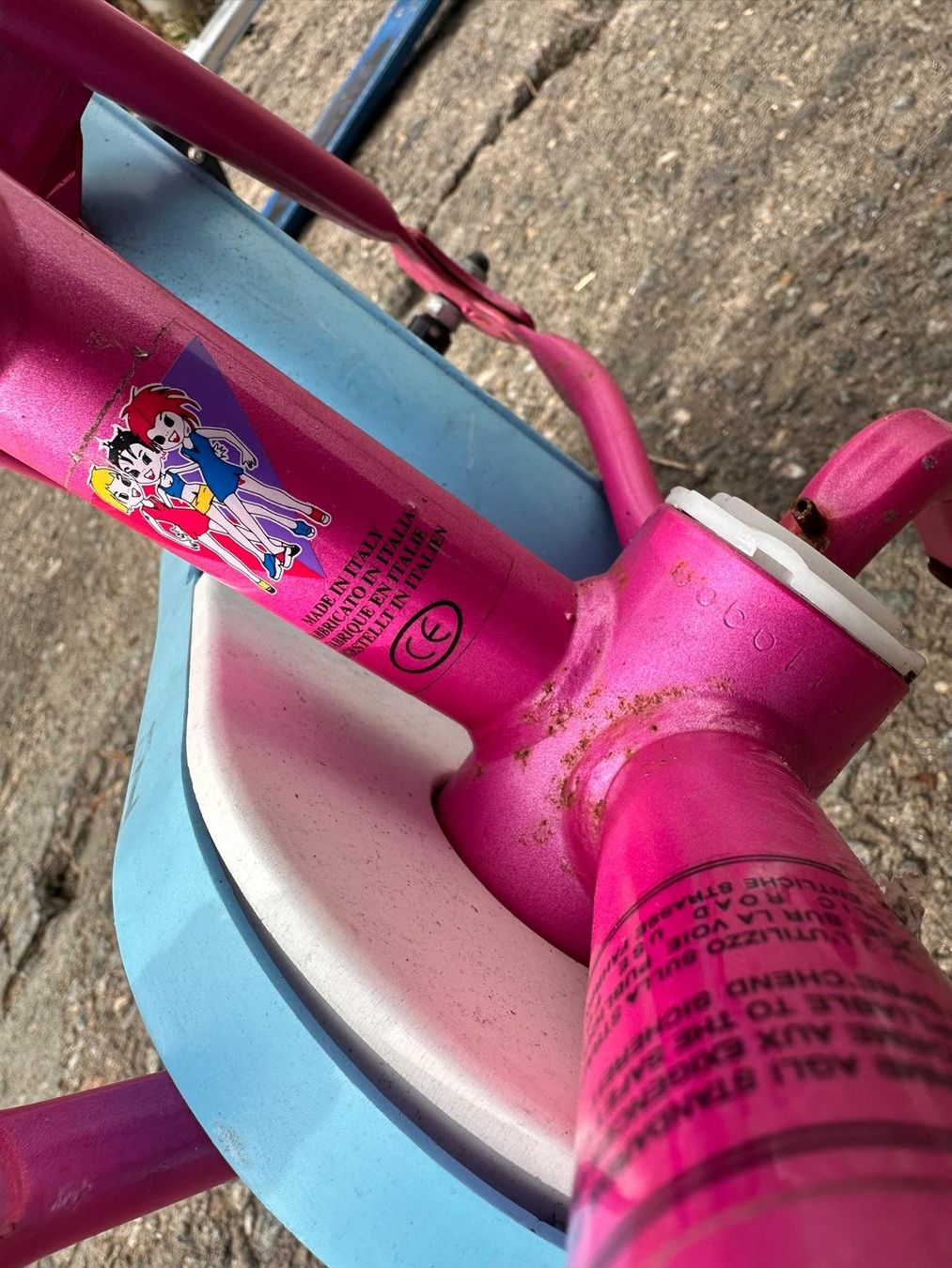 Biciclette: Trendy Mädchenfahrrad in Rosa und Hellblau – Usato da Chiggiogna venduto da albetta55 2