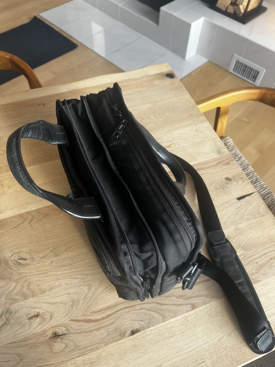 Tumi Valises & Sacs: Tumi Alpha III Laptop Briefcase – D'occasion à Herrliberg par derekvb 4