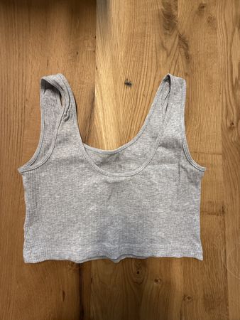 Graues Top, Bauchfrei, Marke Gina Tricot, Gr. S, Neu