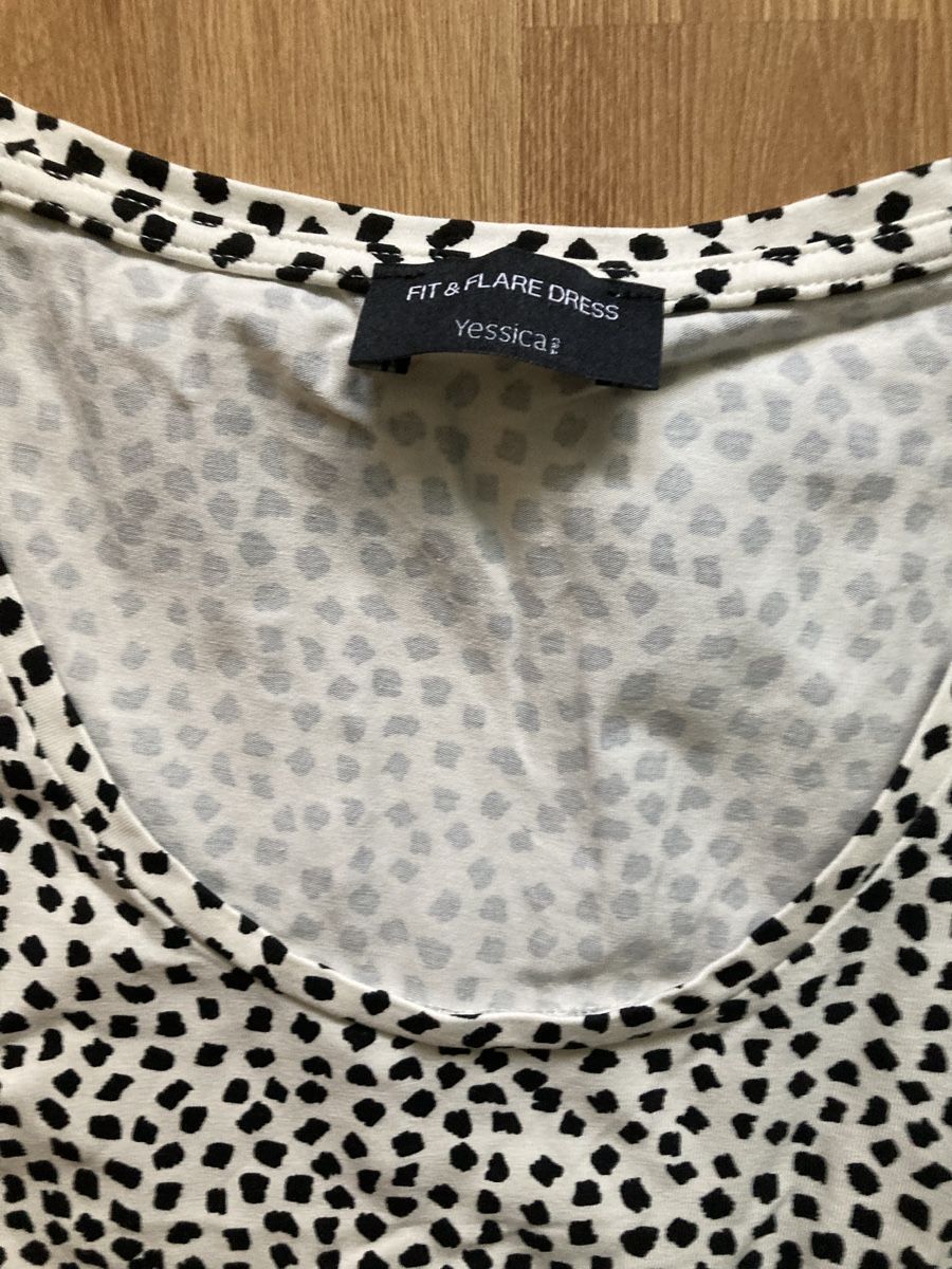 Kleider: Damen Sommerkleid Gr. M – Gebraucht aus Emmenbrücke von JJ_89 1