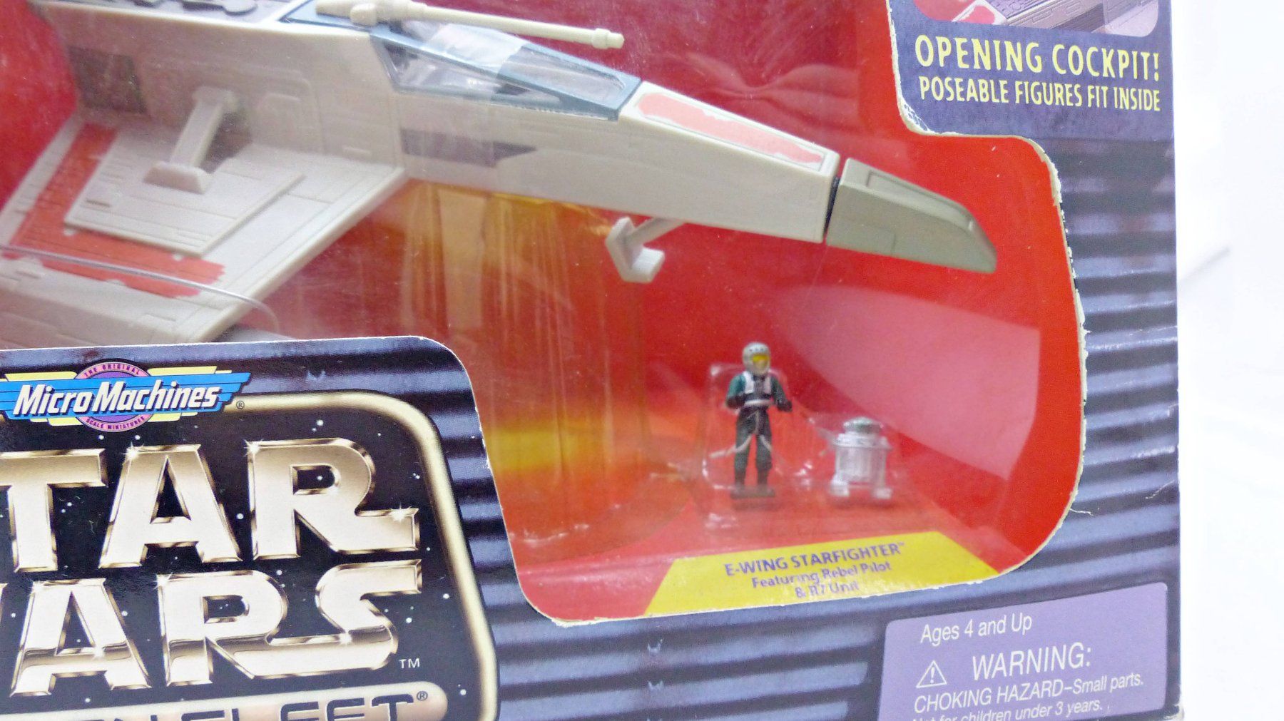 Star Wars Statuette: E-WING STARFIGHTER STAR WARS MICRO MACHINE RARE 1997 – Nuovo e nell'imballaggio originale da Lugano venduto da YouWantUS 1