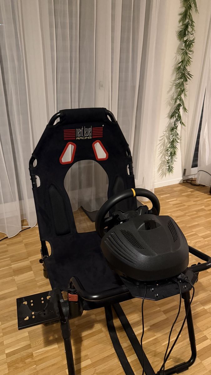 Thrustmaster Controller: Simracing setup trustmaster – Gebraucht aus St.Gallen von Raphael_21 6