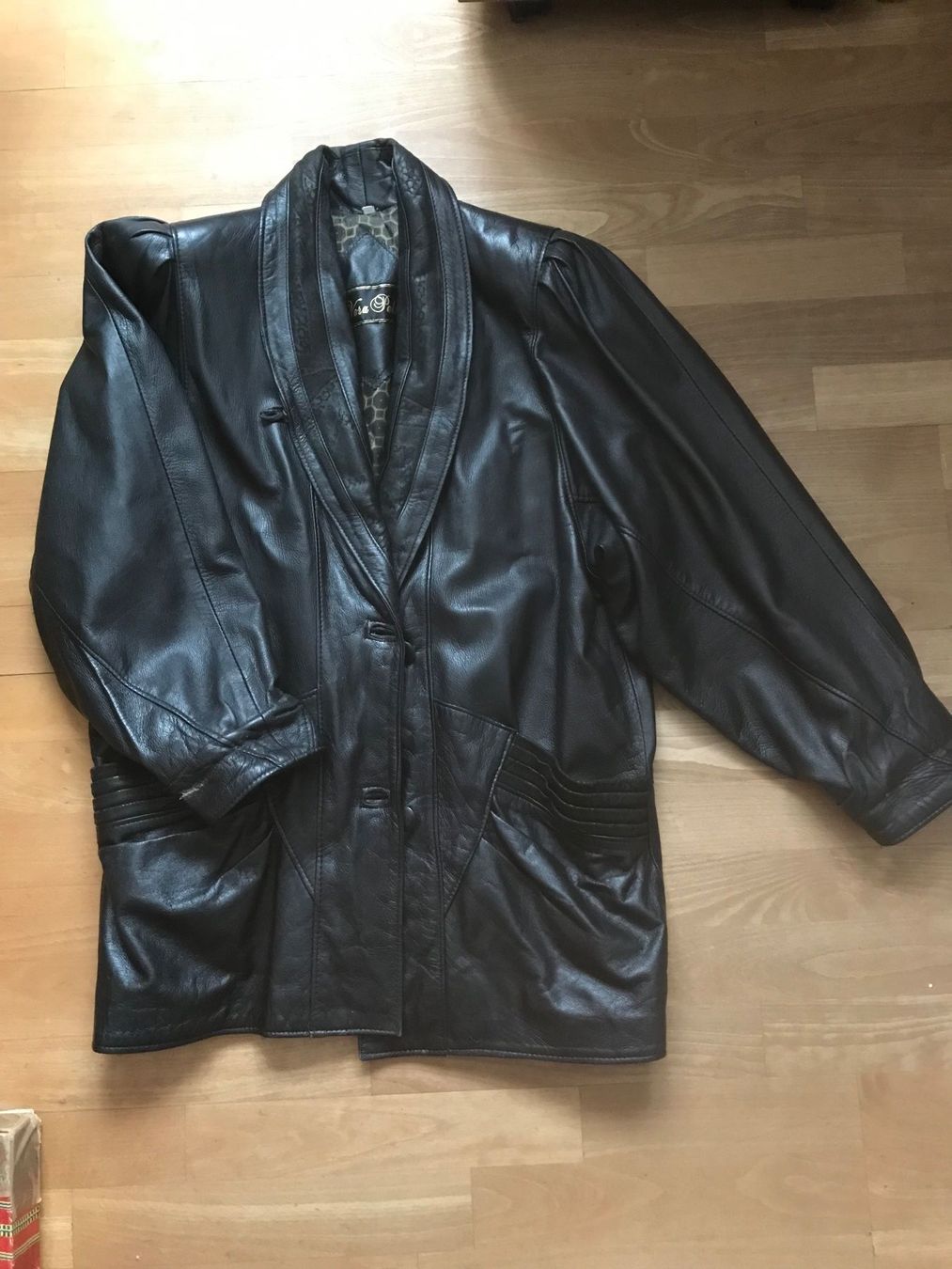 Jacken: Damen Lederjacke – Gebraucht aus Dietlikon von estrella-stern