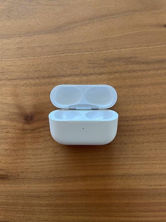 Caricabatterie: AirPods Pro Ladecase A2190  Original Apple Case – Usato da Hünibach venduto da floderbre 2