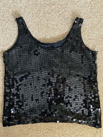 Top noir paillettes taille 36