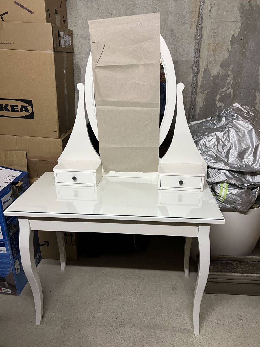 Ikea Schminktische: Schminktisch mit Spiegel, weiss tisch – Gebraucht aus Rafz von SaintCruz 2