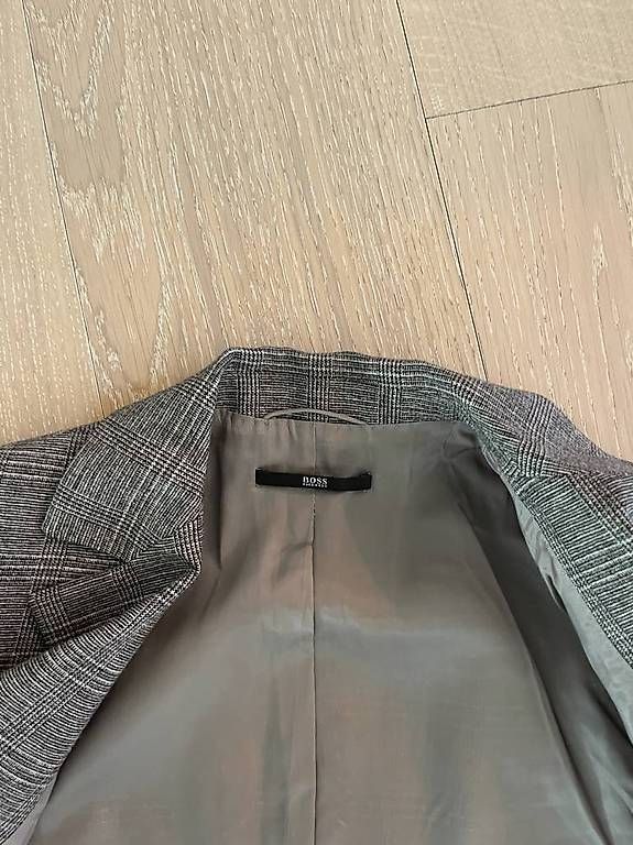 Completi & Tailleur: Tailleur Hugo boss taille 38 – Usato da Genève venduto da m10_t92f 3