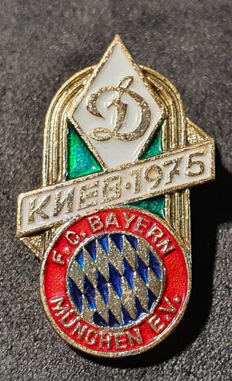 FC Bayern München Anstecker - Offizieller Fan Pin Mit Logo In Grau