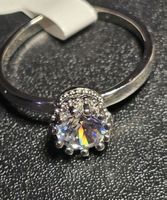 Eleganter Ring mit Zirkonia, 925 versilbert, Gr.8