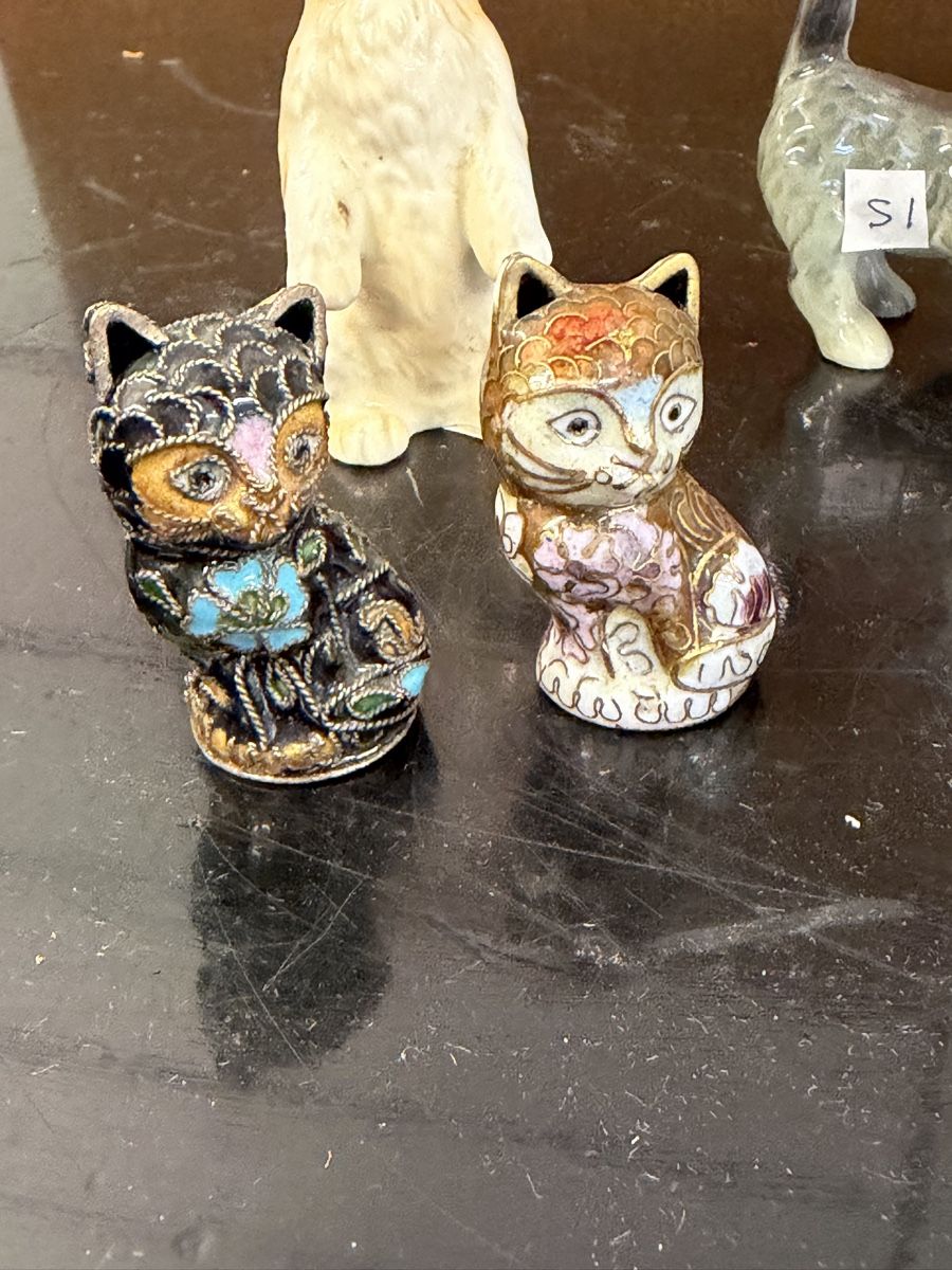 Statuette: Lots de 9 figurines chats vintage  – Usato da montreux venduto da Always-Good 1