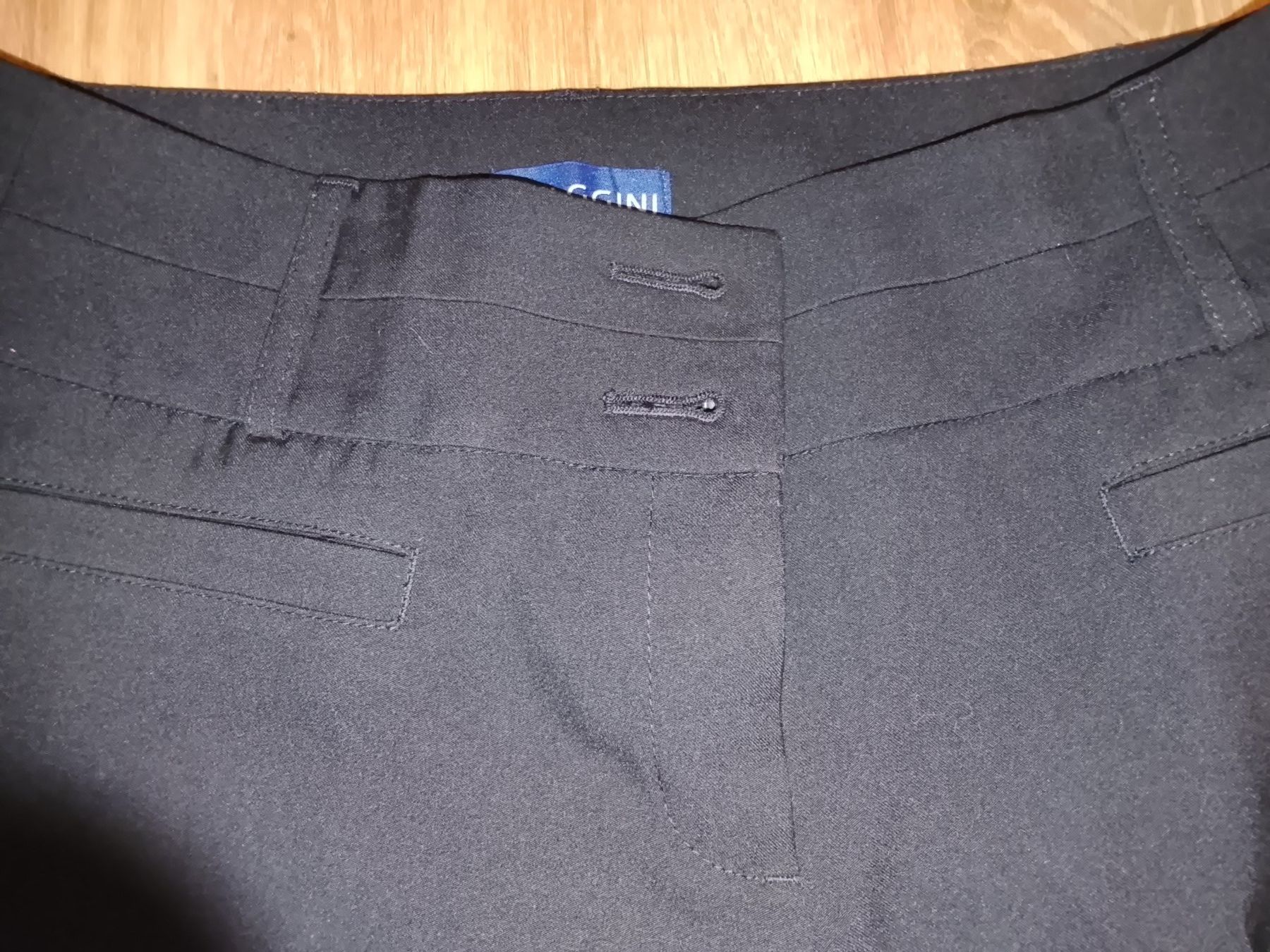Pantaloni: elegante Faltenhose – Usato da Marbach LU venduto da Dominik1992 1