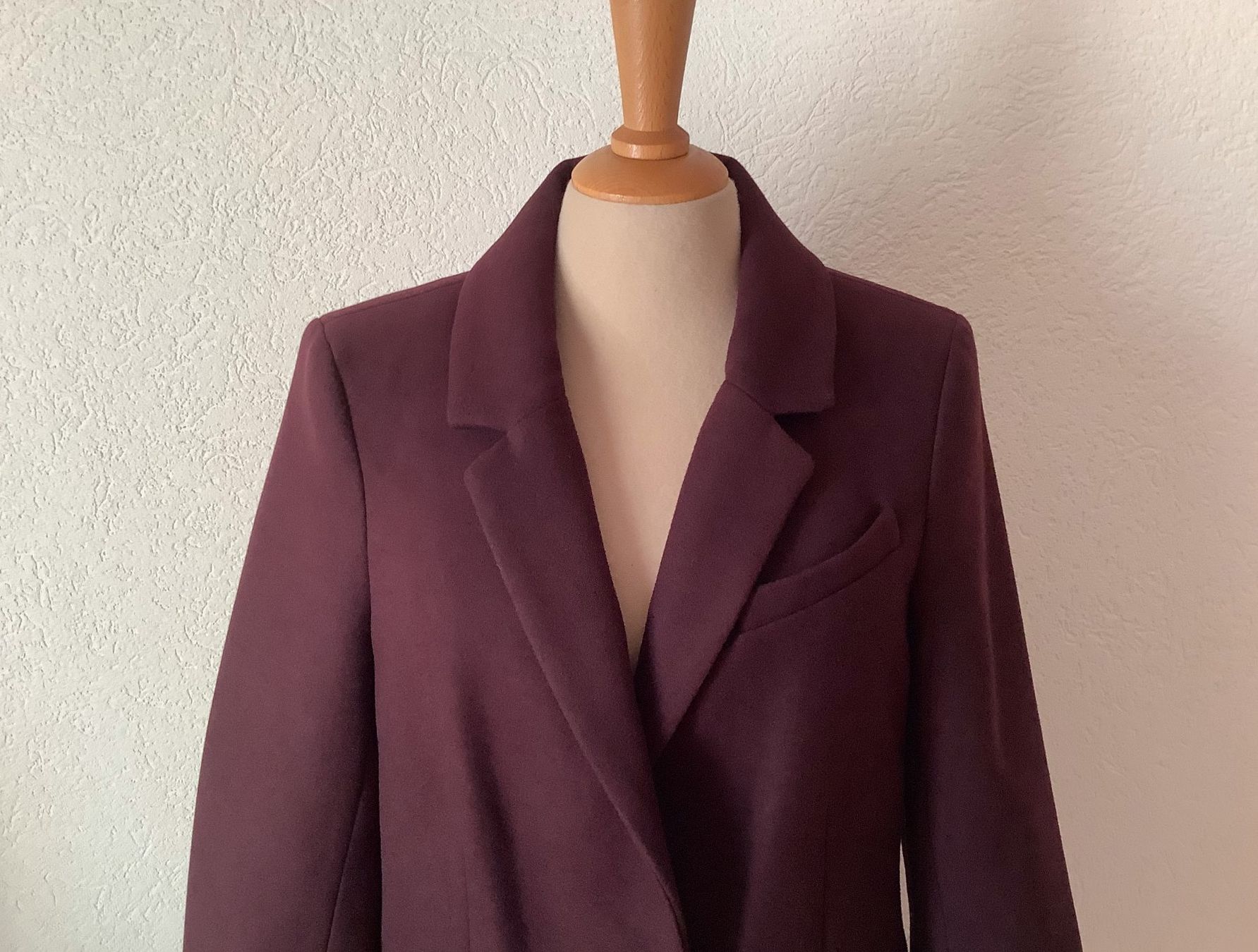 Cappotti: NEW Warehouse Burgundy Winter Coat 36 – Nuovo e nell'imballaggio originale da Founex venduto da sweetcouture 2
