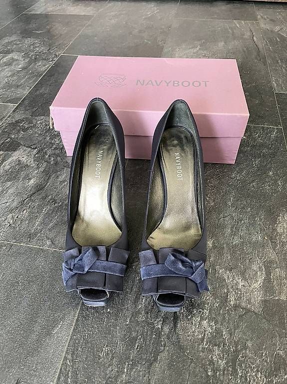Chaussures femmes: Navyboot Heel in Grösse 38 – D'occasion à Sissach par Akimbaro