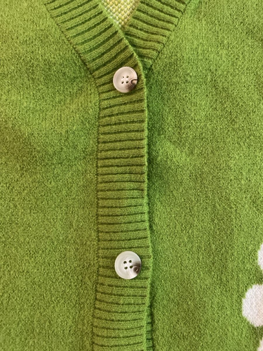 Maglioni & Felpe: Grüne Strickjacke mit Blumenmuster, 13-14 J – Nuovo (secondo la descrizione) da Rüfenacht BE venduto da Edinas_shop 1