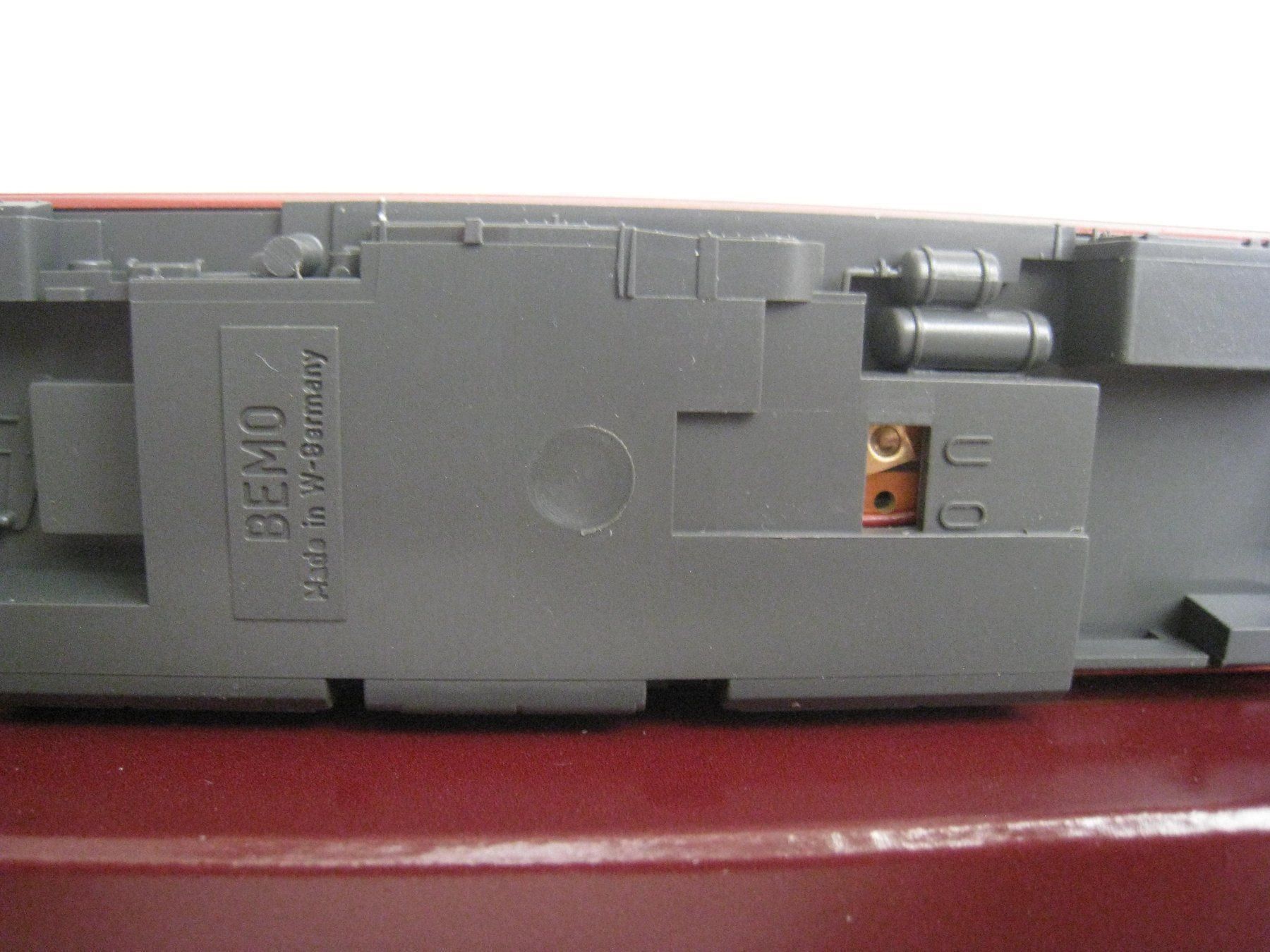 Bemo Modellini di ferrovie: Bemo Rhb-Triebwagen 501 alte Version+Fig.+Fin.ModellbauPiro. – Nuovo (secondo la descrizione) da Buchs ZH venduto da swiss-train 7