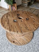 Table basse bobine industrielle tranaformée, laquée. style r