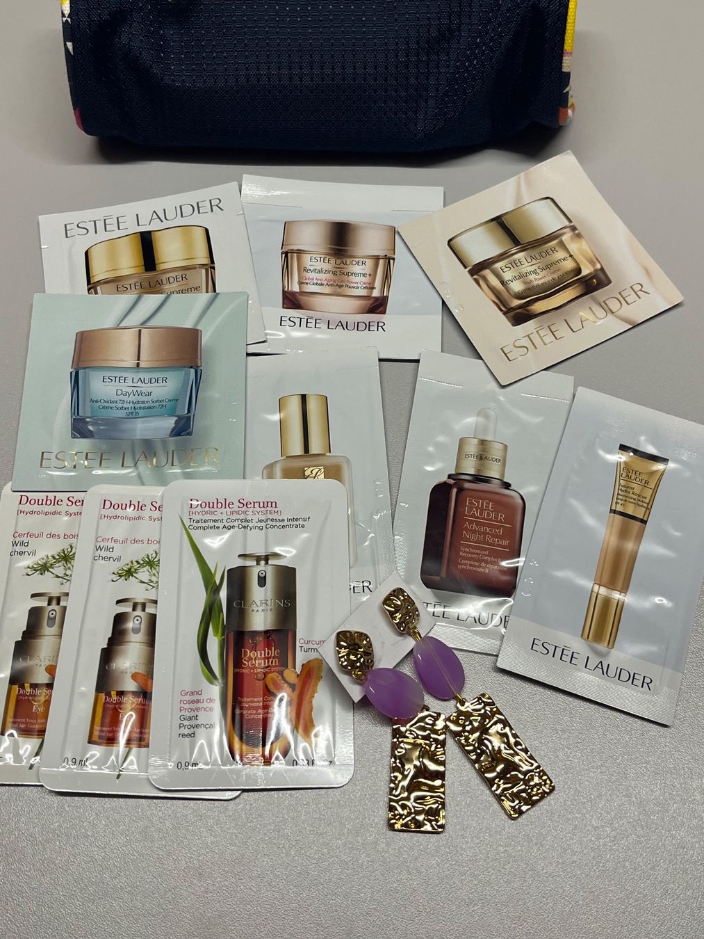 Estée Lauder Cura del viso: Estee Lauder Probenset, mit Etui - neu!! – Nuovo e nell'imballaggio originale da Niederglatt ZH venduto da karinso 1