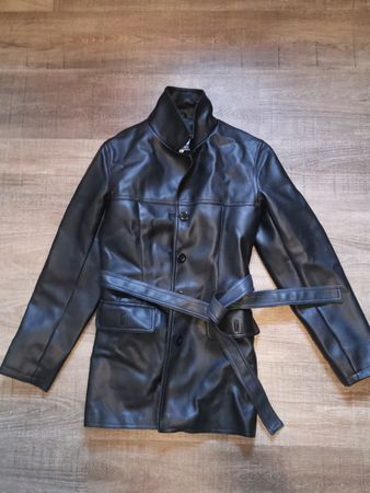 Schicke Kunstleder Jacke im Biker-Style von VERO MODA, Gr. S