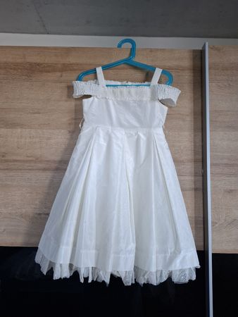 Festliches Kleid für Mädchen