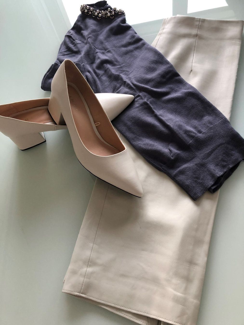 Damenschuhe: Pumps Ecru, Vanille Farben  NEU!!! – Neu und originalverpackt aus Adliswil von atram57