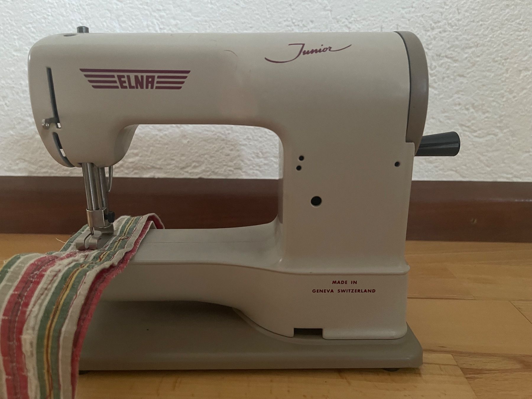 Elna Macchine da cucire: Kindernähmaschine ELNA – Usato da Känerkinden venduto da Naebedra 5