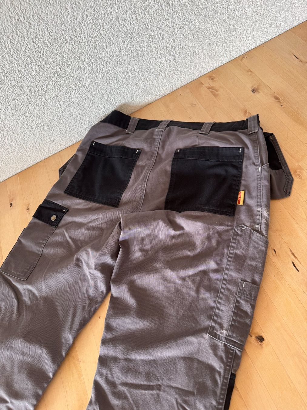 Pantaloni: Gut erhaltene Arbeitshose, Grösse 42 – Usato da Ostermundigen venduto da CptJohny 4
