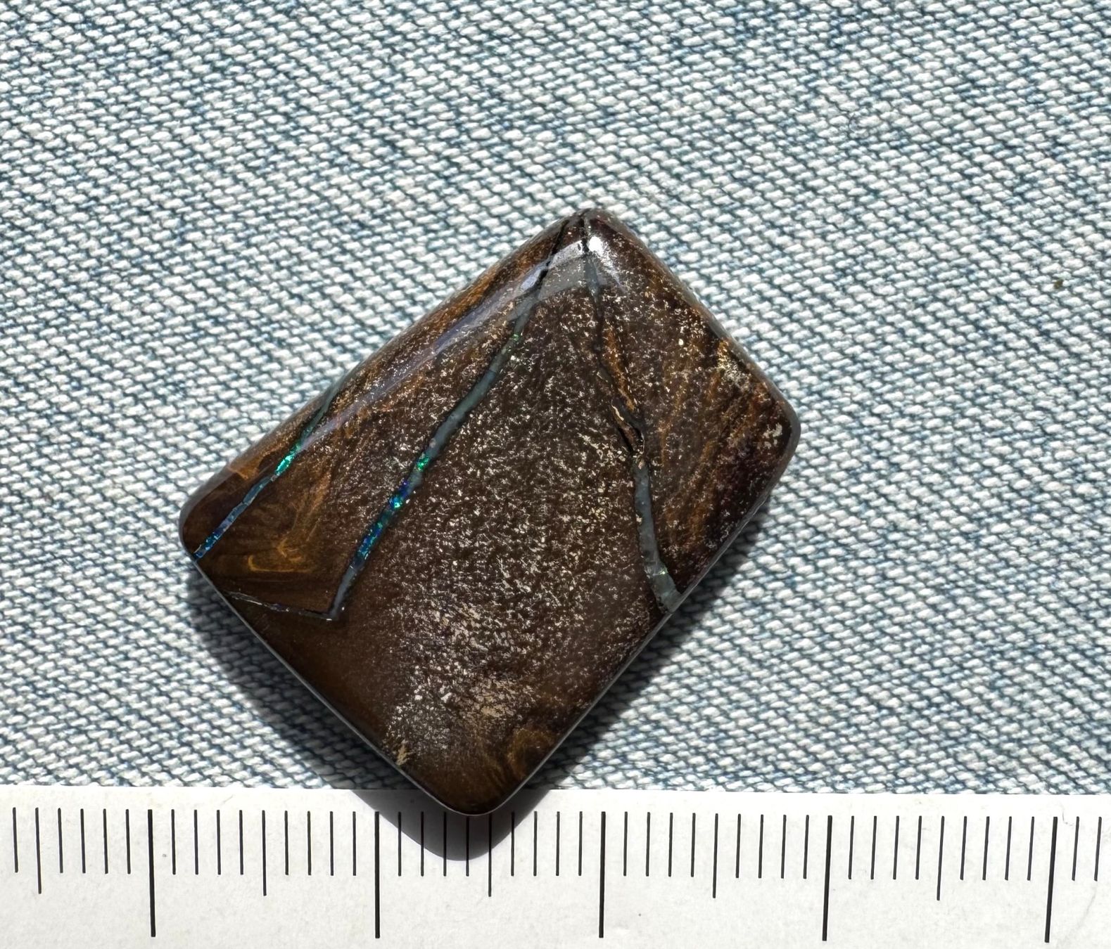 Fossilien: Opal 24ct  Australien winzige linien Opal mit Farben – Neu und originalverpackt aus Leuggern von gemshow 6
