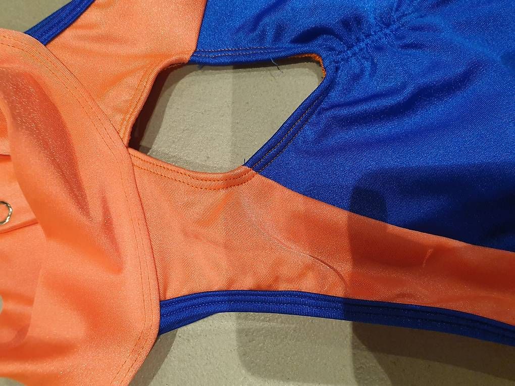 Vestiti: Eislaufkleid Gr. M – Usato da Pfaffhausen venduto da Mnb84 1