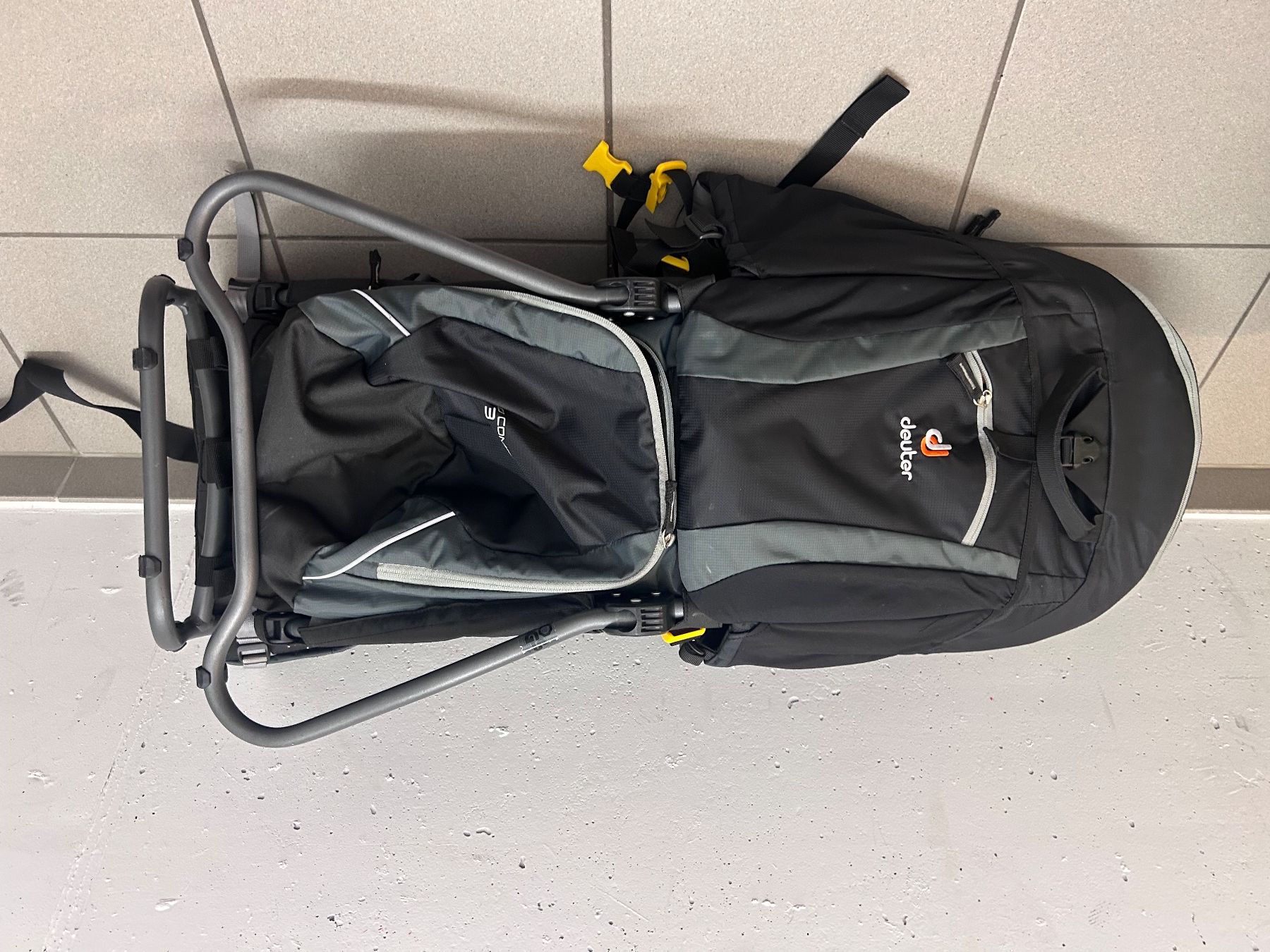 Deuter Marsupi portabebè: Deuter kid comfort 3 – Usato da Hettlingen venduto da Lalula11 1