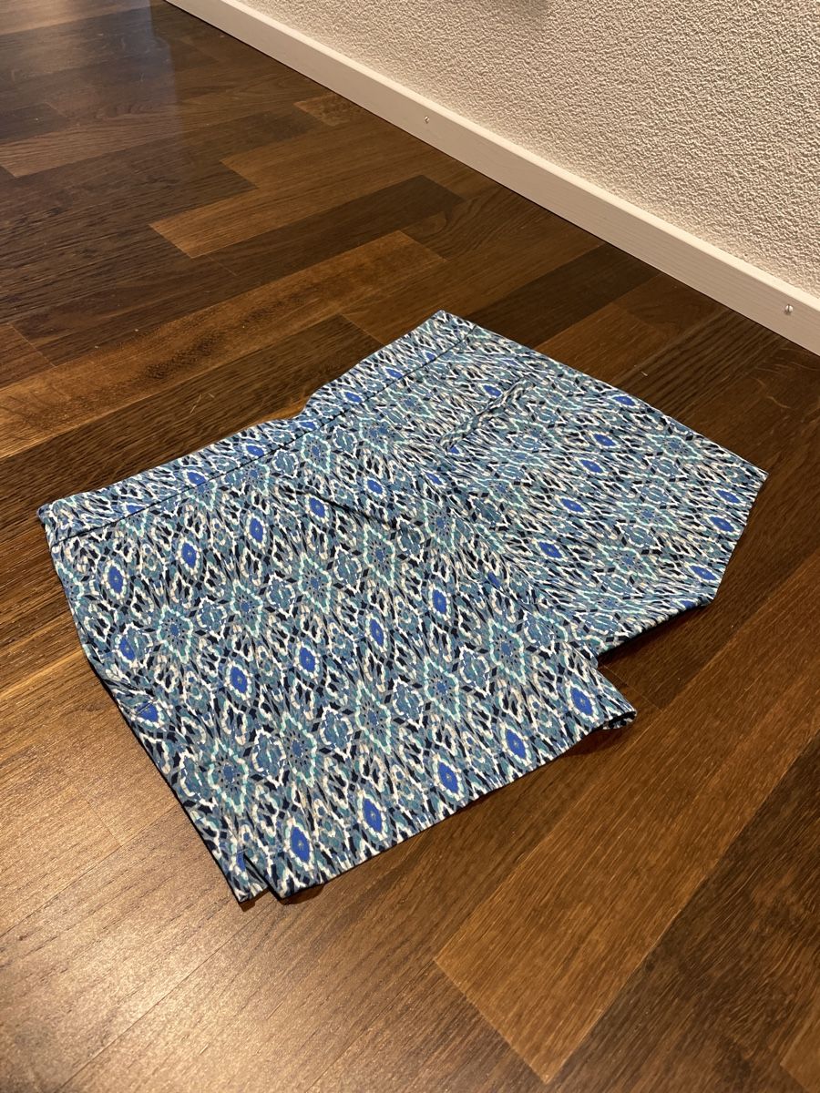 H&M Pantaloni: Farbige Shorts von H&M – Usato da Schmitten FR venduto da Monei19 1