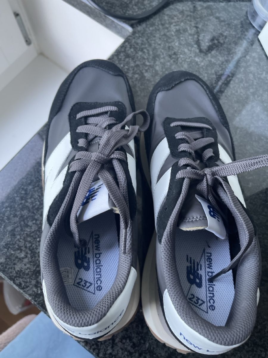 New Balance Scarpe da donna: New Balance 237 Grösse 42Top! – Nuovo e nell'imballaggio originale da Riehen venduto da markstre11