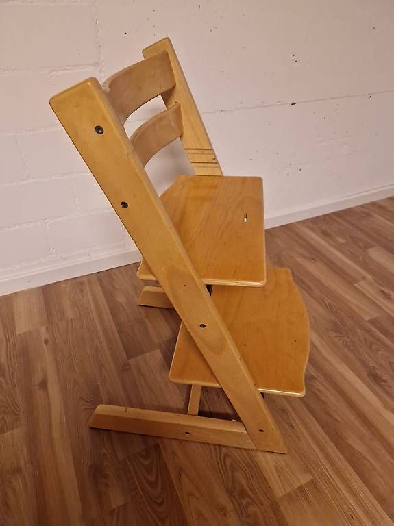 Hochstühle: Trip Trap Hochstuhl 2 Stk – Gebraucht aus Fehraltorf von poegenegg 1