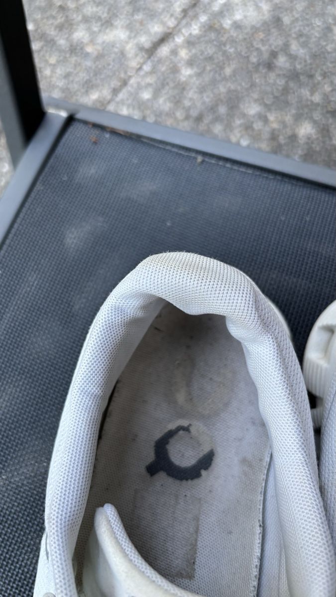 On Scarpe da donna: ON Cloud Laufschuhe weiss Grösse 38 gebraucht – Usato da Balsthal venduto da wasserente 3