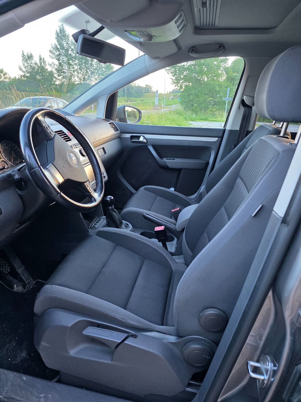 VW Automobili: VW Touran TSI 1.4 (2010) – Usato da Bubikon venduto da Spuz 3