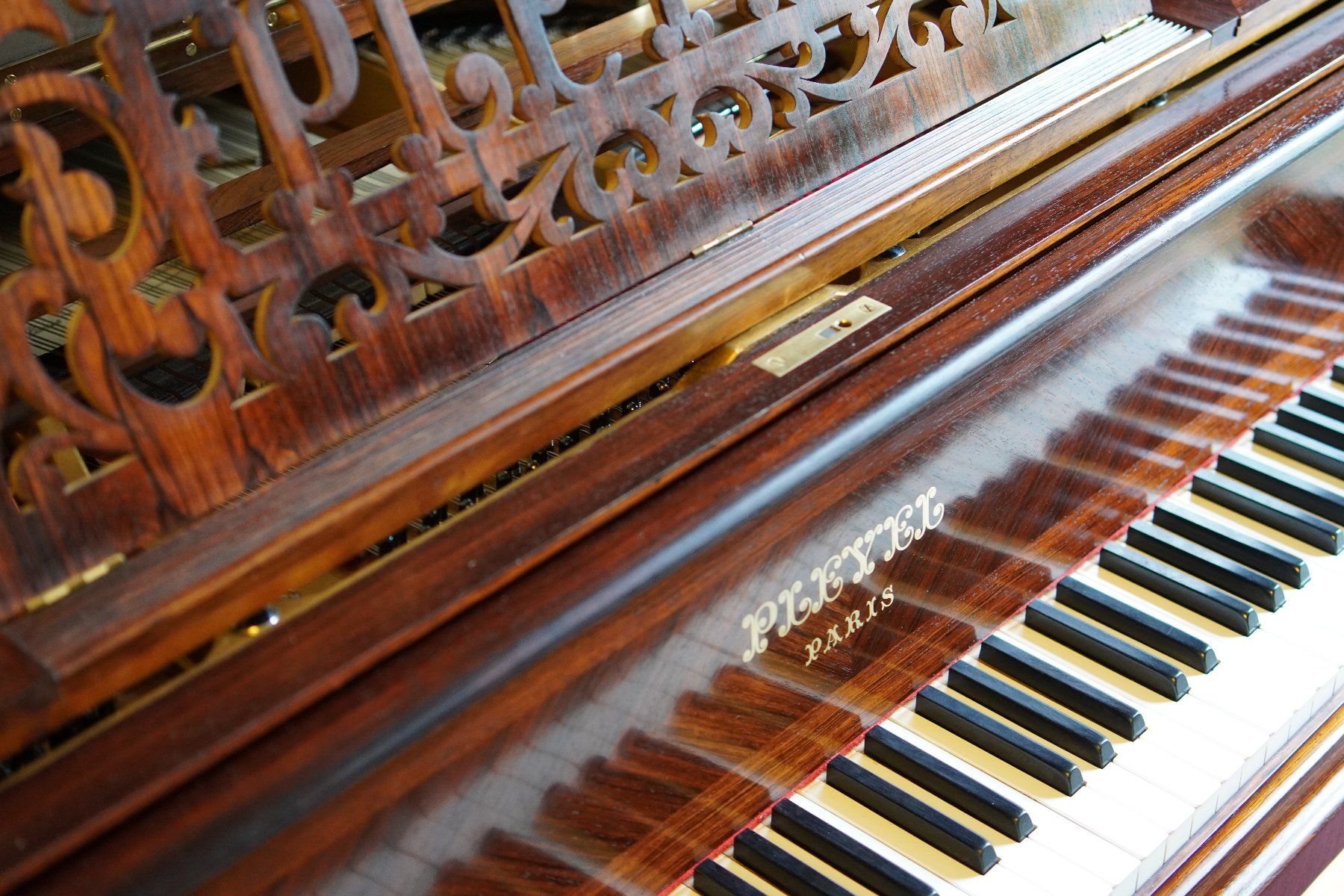 Strumenti musicali: Flügel Pleyel 160 – Usato da Küttigen venduto da PianoSarbach 4