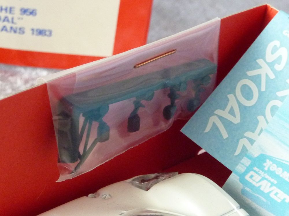 Record Kit Monté 1/43 – Porsche 956 Skoal Le Mans 1983 N°16
