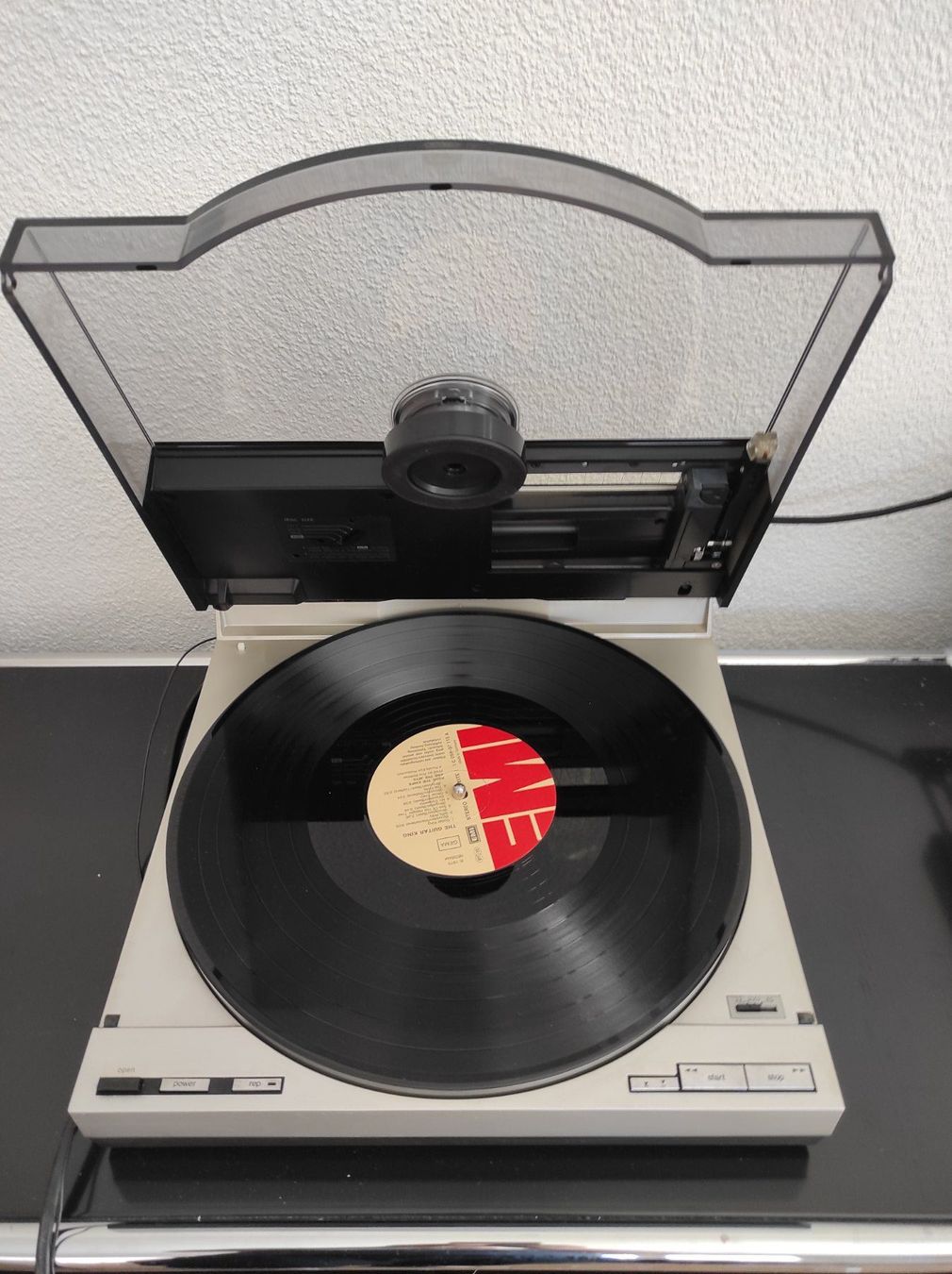 Technics Plattenspieler: Technics quartz direct drive automatic turntable system SL-7 – Gebraucht aus Baden von Recordzyv 1