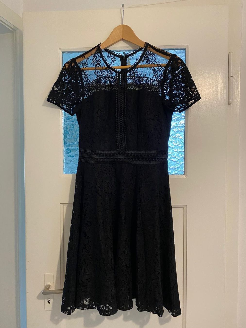 Robes: Morgan Kleid Grösse 34 NEU – D'occasion à Liestal par Nizli