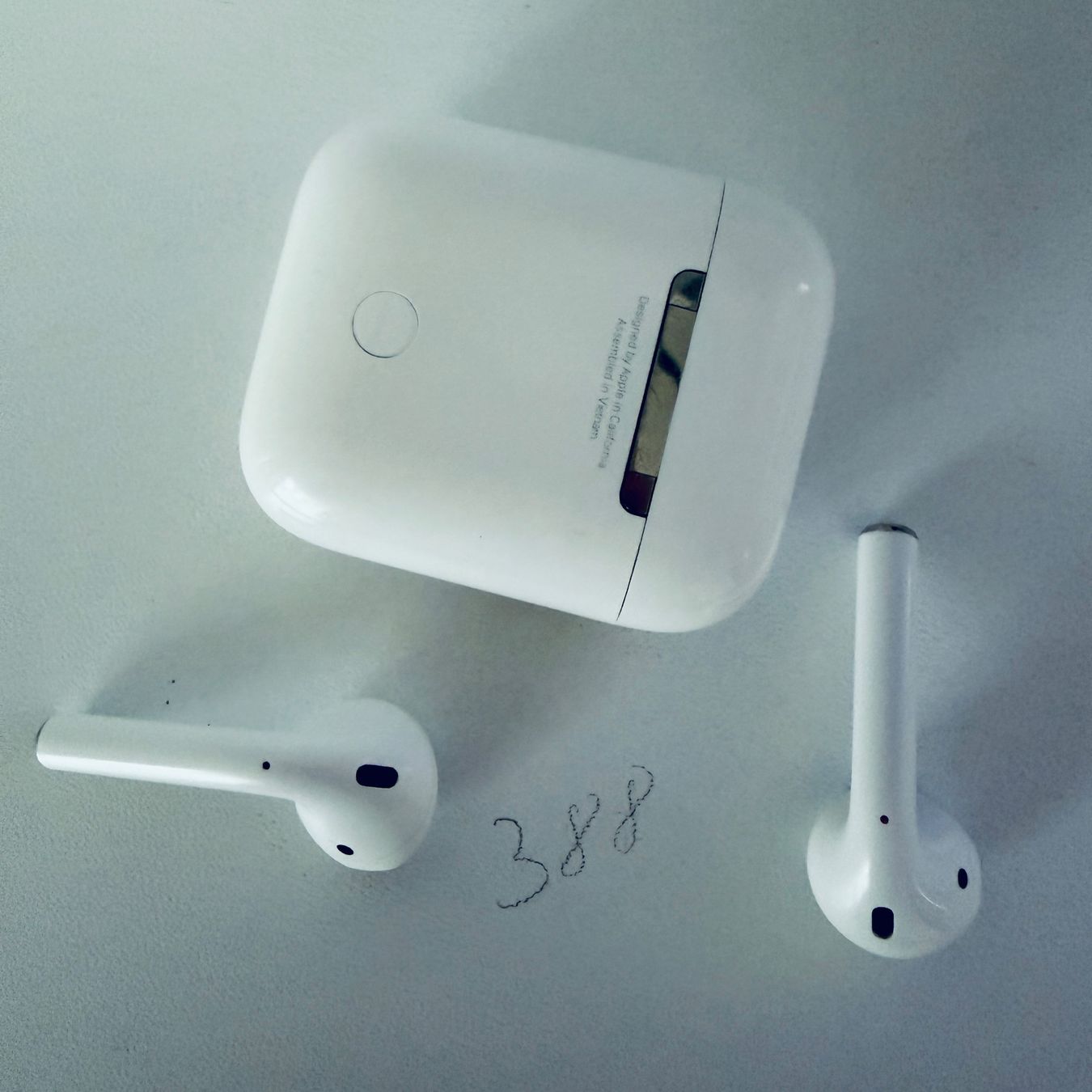 Apple Cuffie: Original Apple AirPods 2 Gen. Wireless Kopfhörer & Case – Usato da Basel venduto da MY.AIRPODS.SHOP 9
