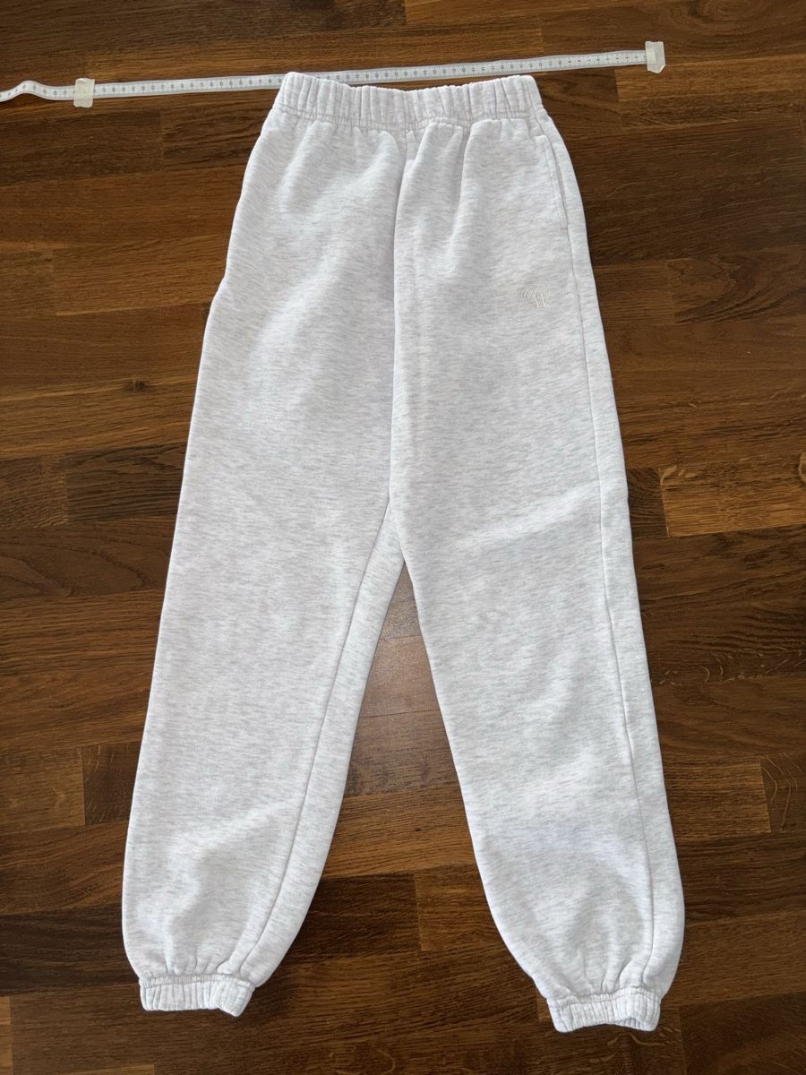 Tally Weijl Pantaloni: Coole, hellgraue Sweathose in Top Zustand, Grösse 32 – Nuovo (secondo la descrizione) da Dübendorf venduto da lus_9275
