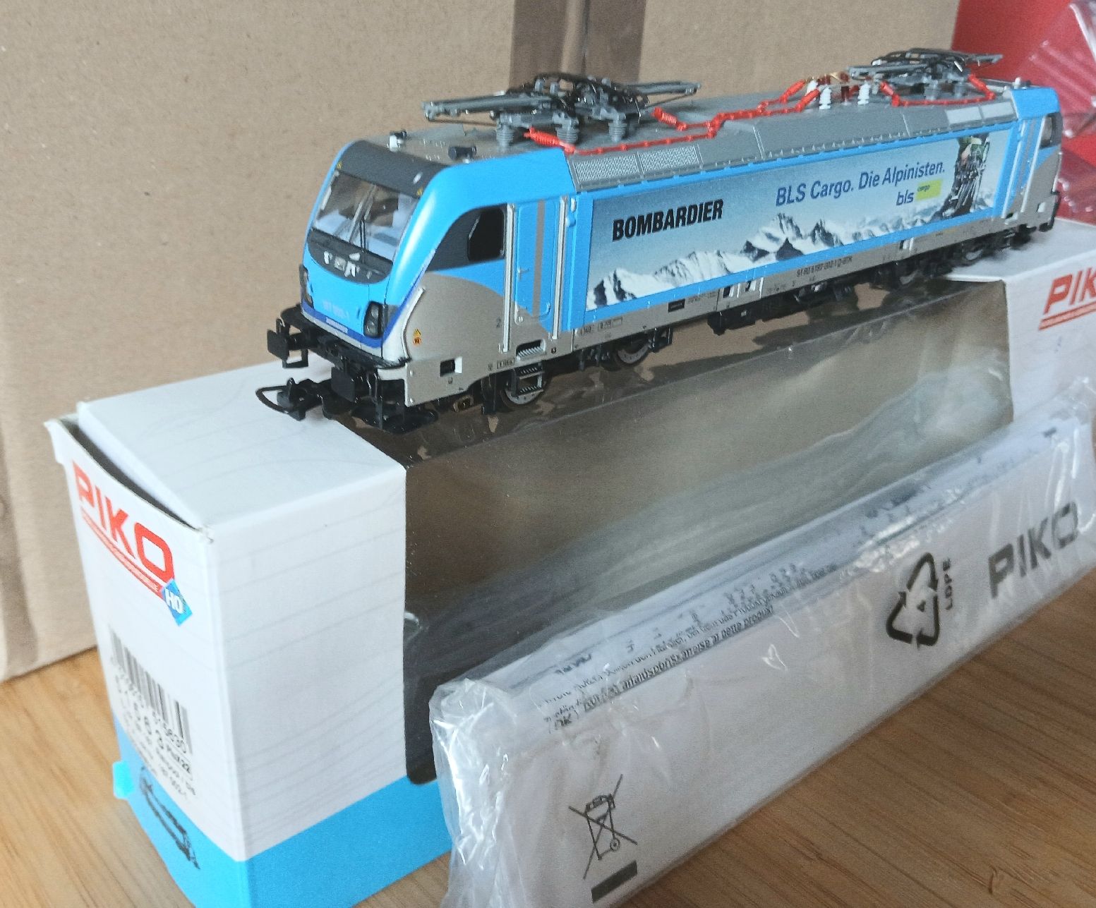 Piko Modellini di ferrovie: PIKO 51563 Ho - BR 187 Railpool BLS "DIGITALE" – Usato da Moutier venduto da 2CC2.3402 4
