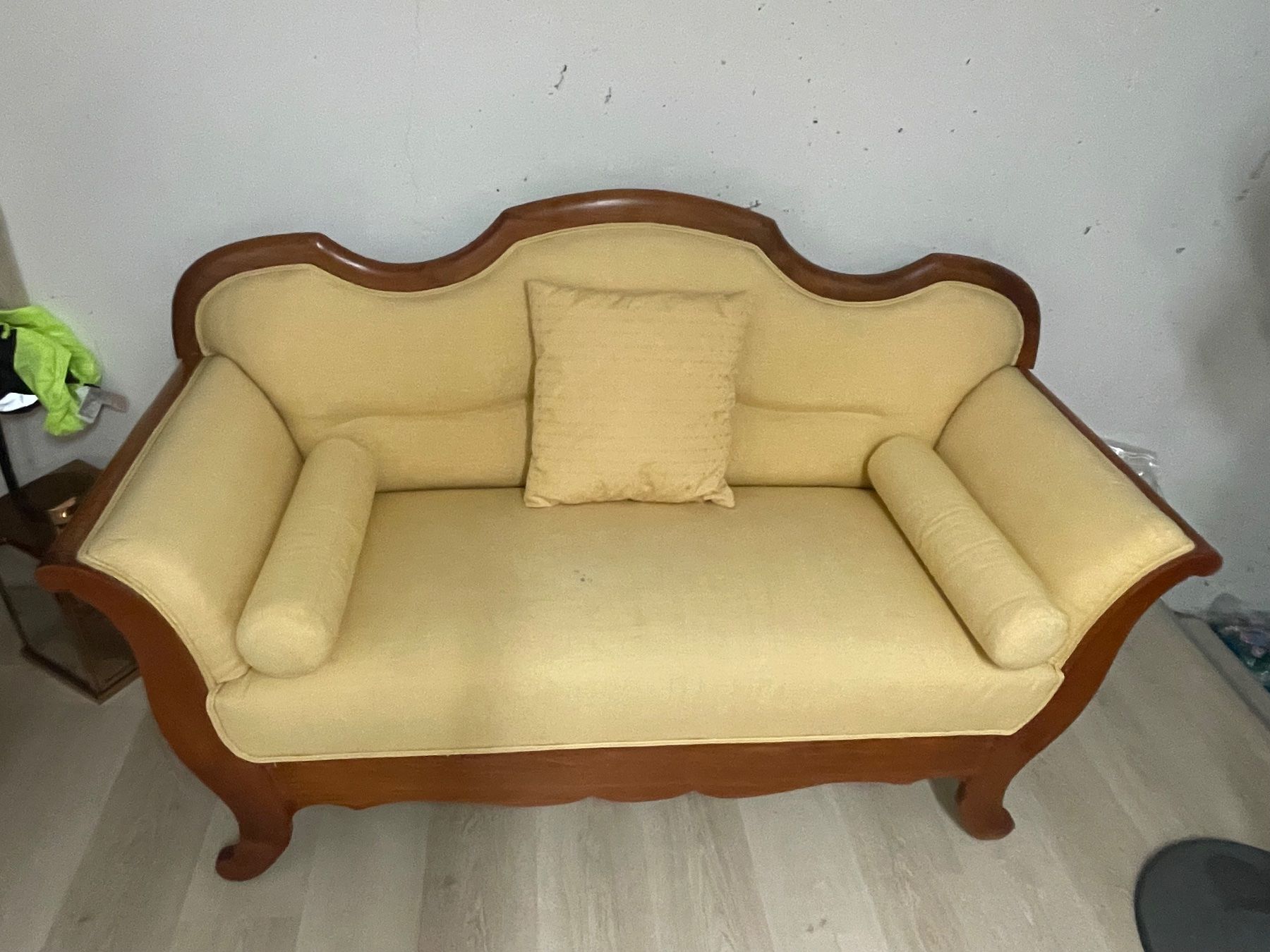 Divani: Antikes Sofa Zeisitzer – Usato da Buchrain venduto da secred