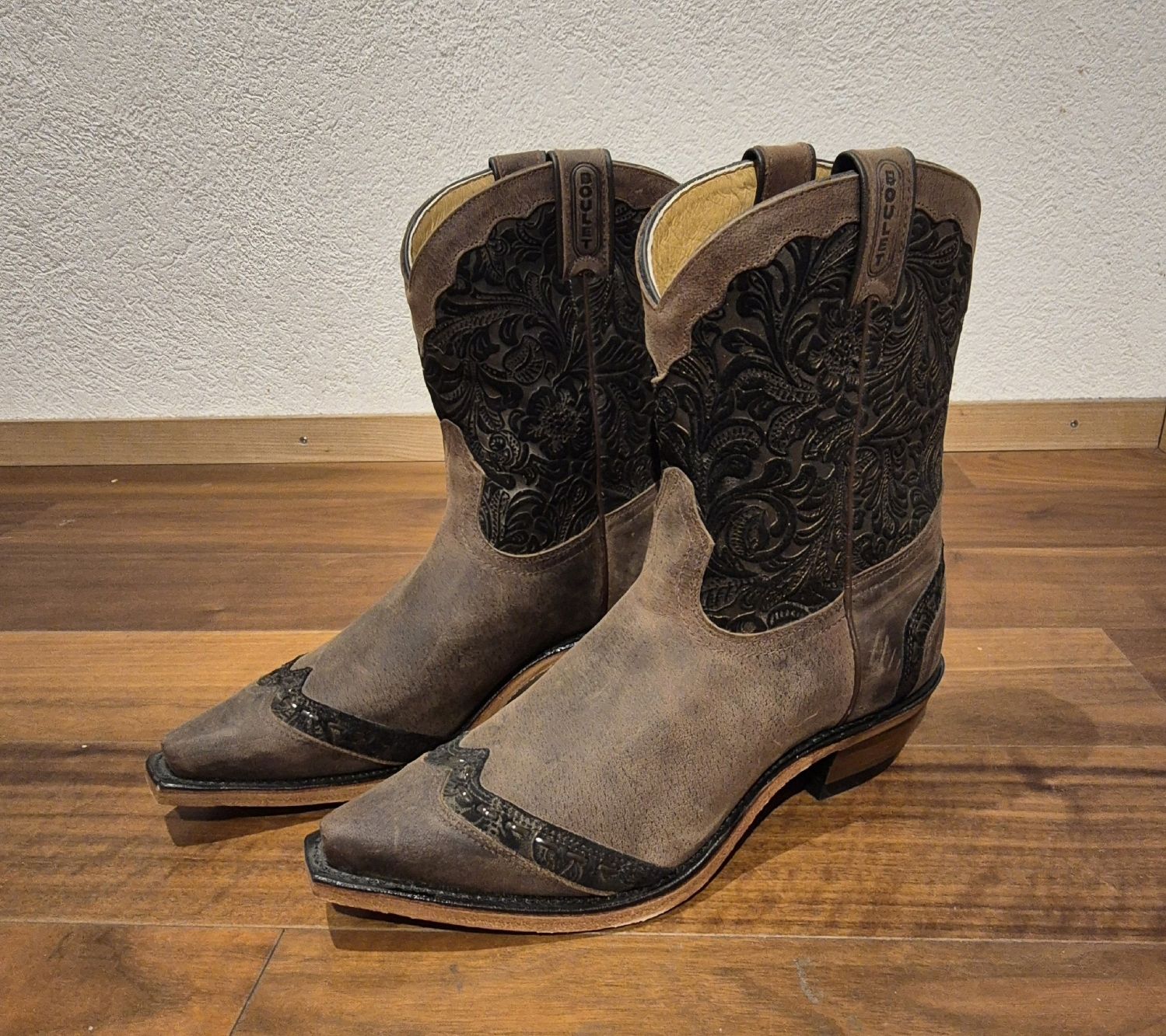 Scarpe da donna: BOULET Cowboy Stiefel Gr. 41, Made in Canada – Nuovo (secondo la descrizione) da Linthal venduto da Janluk