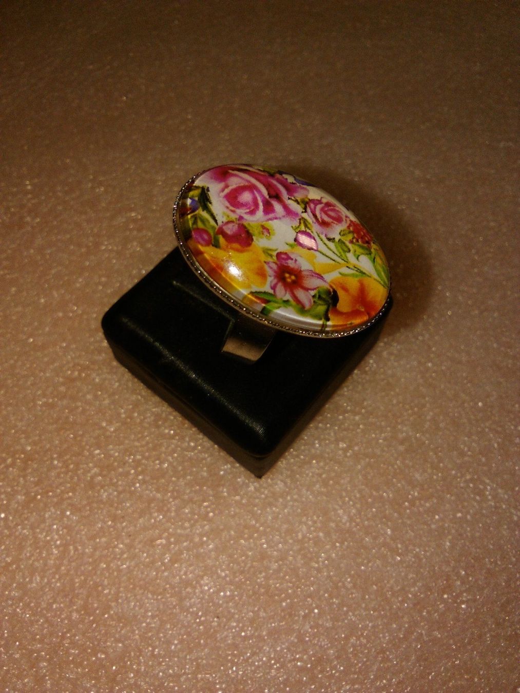 Bagues: RING EDELSTHAL MIT BLUMEN,,,GLANZIG – Neuf (Voir description) à Basel par bijoutrie_4 1