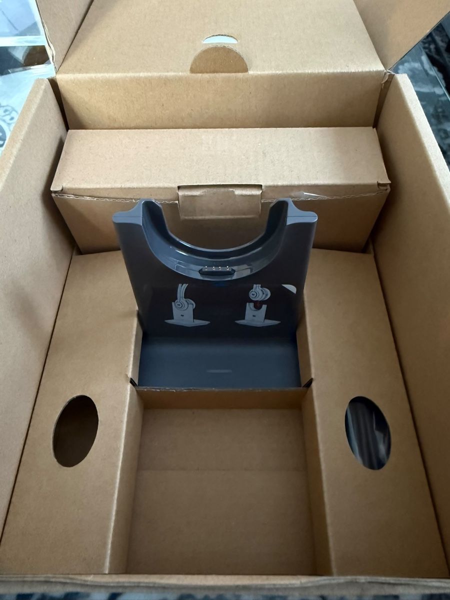 Cisco Kopfhörer: Headset Cisco 562 Duo – Neu und originalverpackt aus Bern von aok_g9l6 1